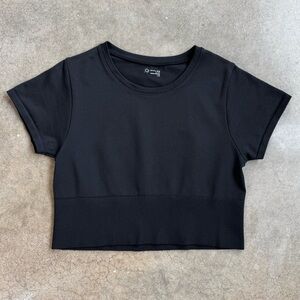 Aerie Offline Black Seamless Cropped Tee